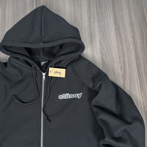 ブランドパーカー側面デザイン